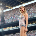 AMERCIAN SINGER TAYLOR SWIFT
