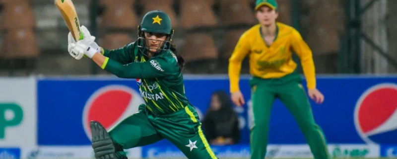 BISMAH MAROOF VS SA WOMEN TEAM