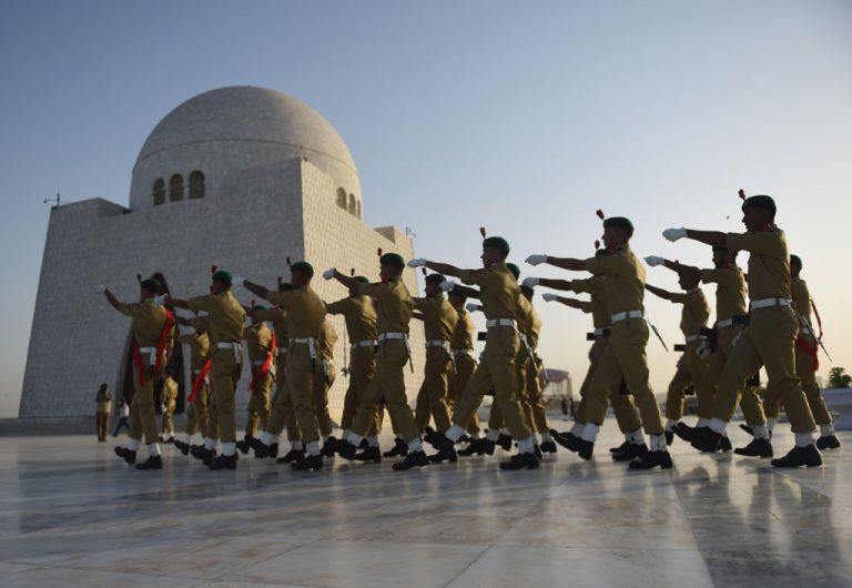 MIZARE QUAID GUARDS TABDEELI